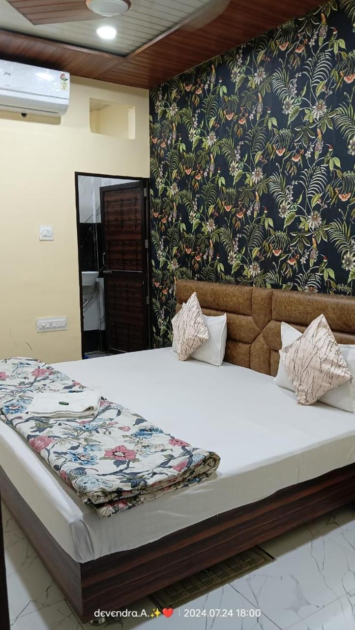 Hotel Ganga Sagar 乌贾因 外观 照片