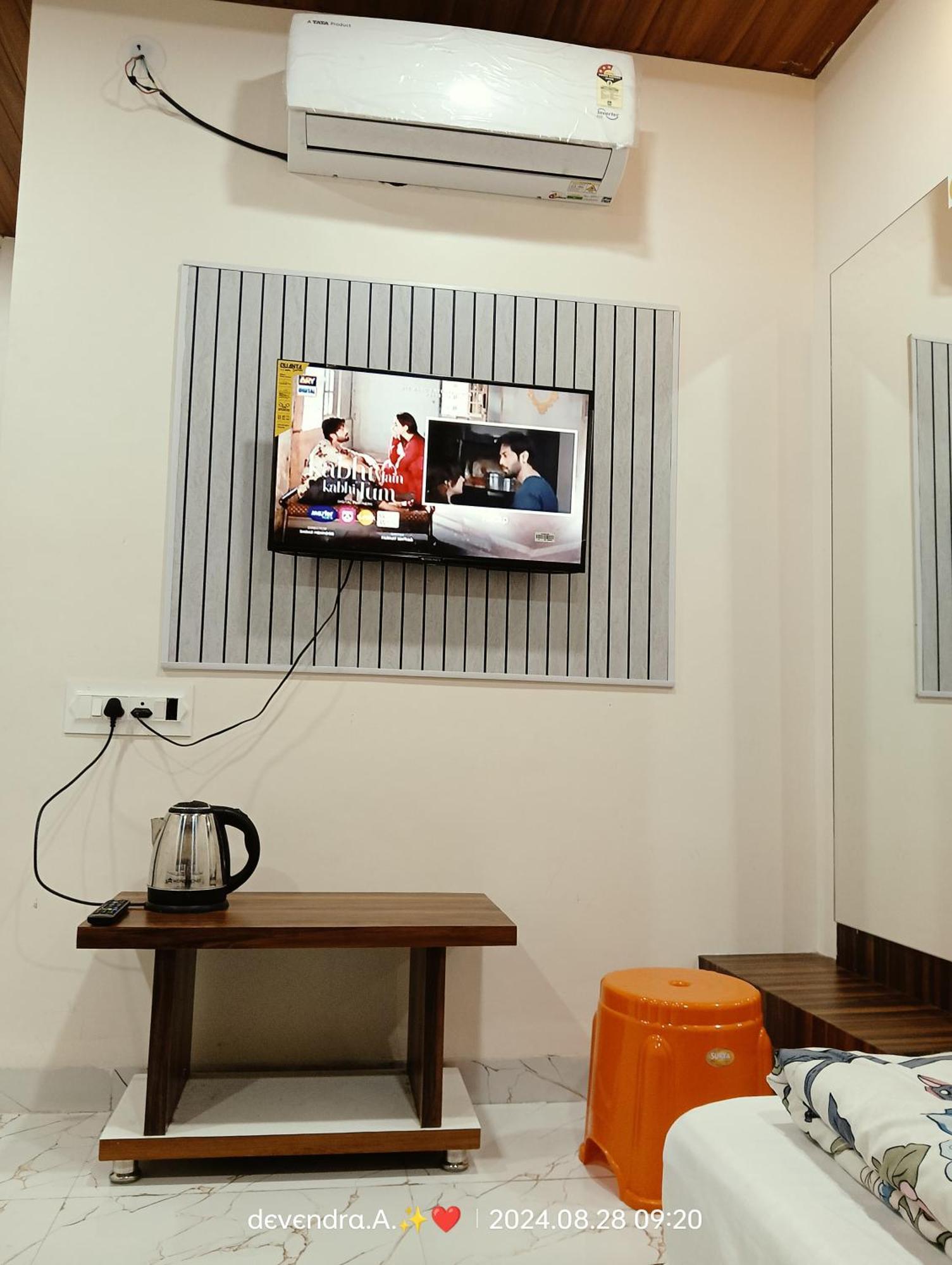 Hotel Ganga Sagar 乌贾因 外观 照片